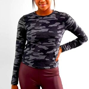 NWT Z Supply Camo Crewneck Long Sleeve Tee